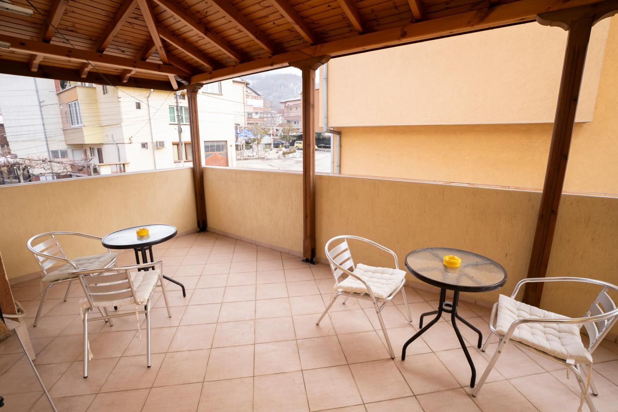 Guest House Traikovi Petrici Exterior foto